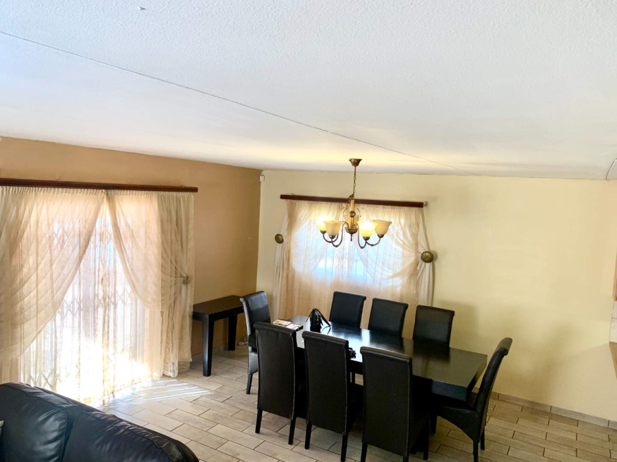 3 Bedroom Property for Sale in Mandela View Free State